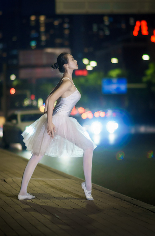 伊朗女足冬奥首秀战平德国，展现坚韧风采，伊朗女子比赛